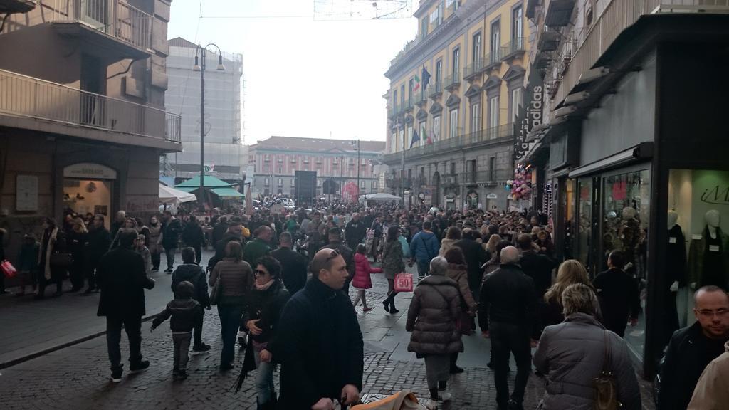 Sweethometoledo Napoli Bagian luar foto